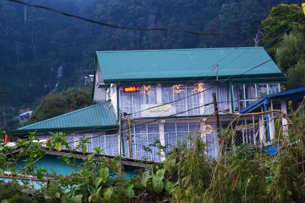 Mangala Flora Hotel Нувара Елия Екстериор снимка